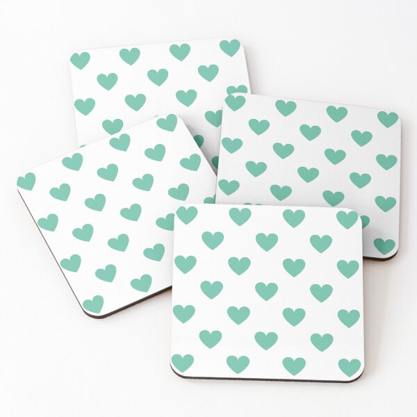 Artikelvorschau, Aqua-Herzdruck auf Weiß entworfen und verkauft von LittleBettyMakes.