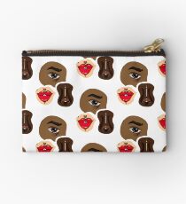 facial features Studio Pouch