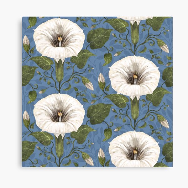 Aperçu de l'œuvre Dreamy Moonflower sur bleu créée et vendue par Silver Steer Design.