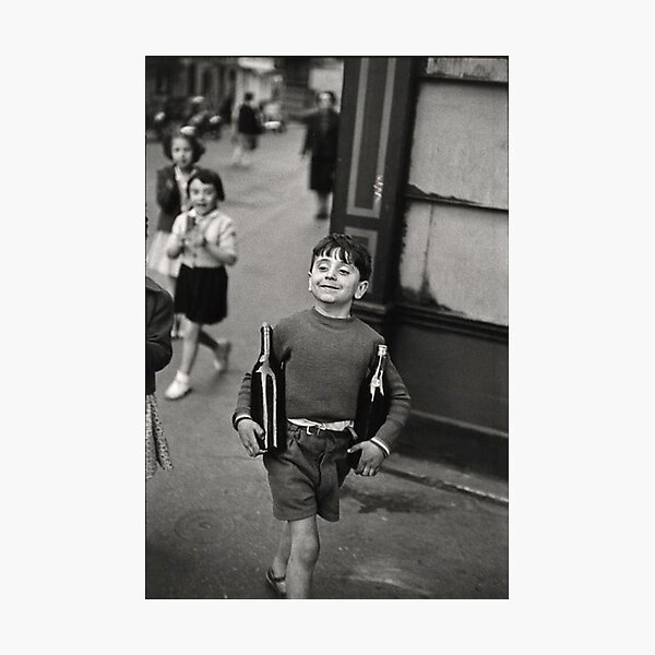 Vista previa del artículo con la obra «Rue Mouffetard niños con botella», diseñado y vendido por jorayaliu.