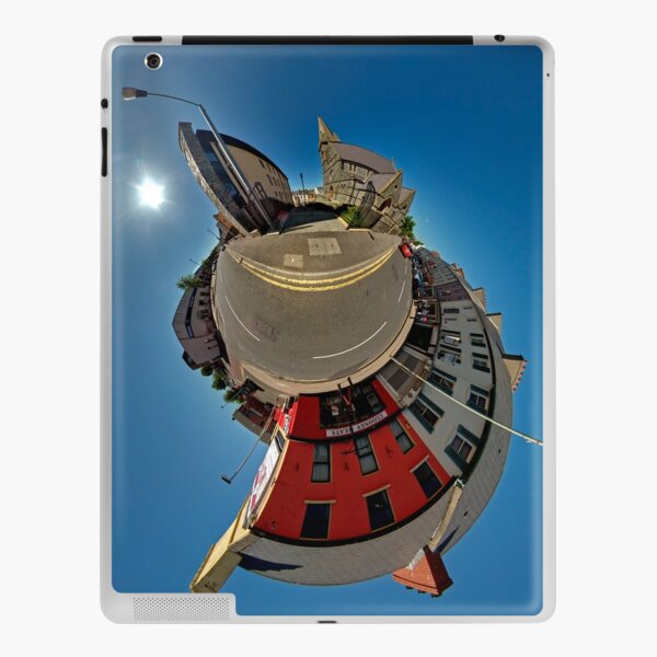 Clooney Meets, Clooney Terrace, Derry iPad Skin