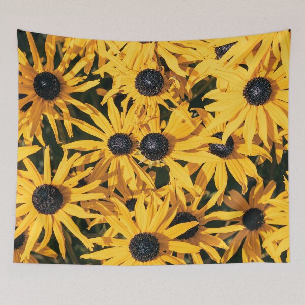 Artikelvorschau, Yellow Flowers entworfen und verkauft von victoria frost.