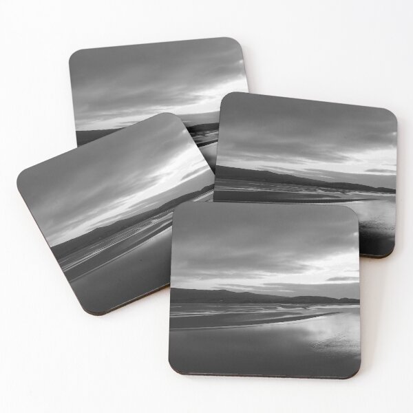 Item preview, Estuario de Dwyryd, tarde de invierno, monocromo designed and sold by paulboizot.