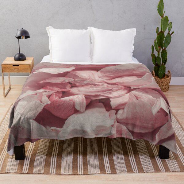 Artikelvorschau, Pink Petals entworfen und verkauft von victoria frost.