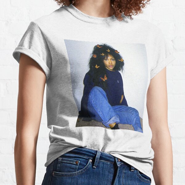 butterfly sza Classic T-Shirt