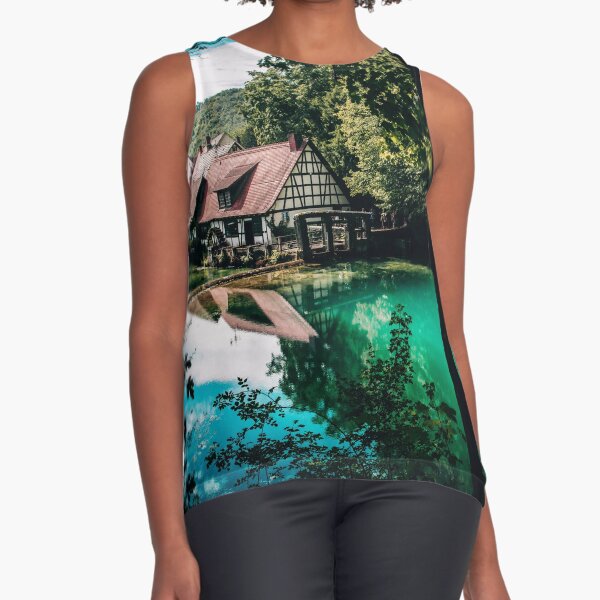 Heaven on earth Sleeveless Top