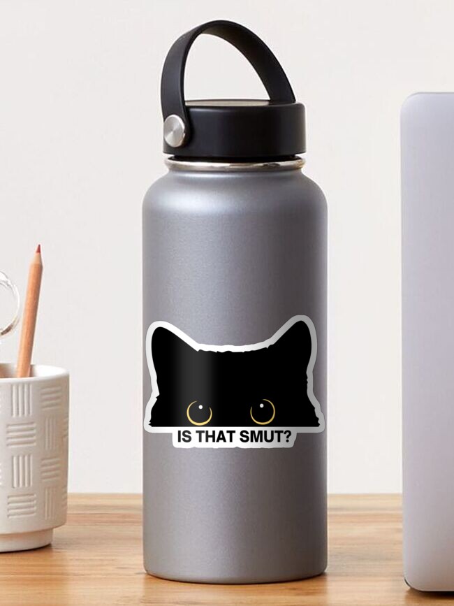 Aperçu 1 sur 3. Sticker avec l'œuvre c'est de la cochonnerie ? mignon chat noir furtivement créée et vendue par catdiasart.