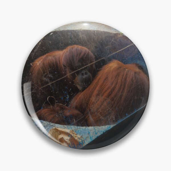 Artikelvorschau, Orang-Utans in einem Loch entworfen und verkauft von russelldearest.