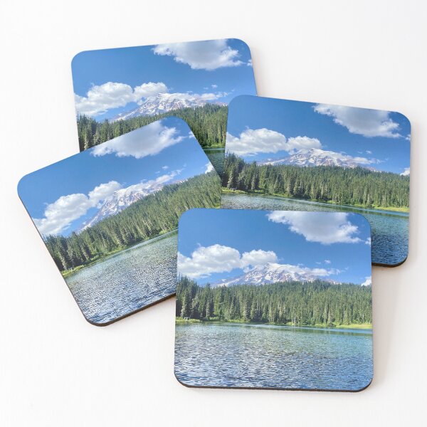 Artikelvorschau, Bergsee entworfen und verkauft von Worth the Stay Prints.
