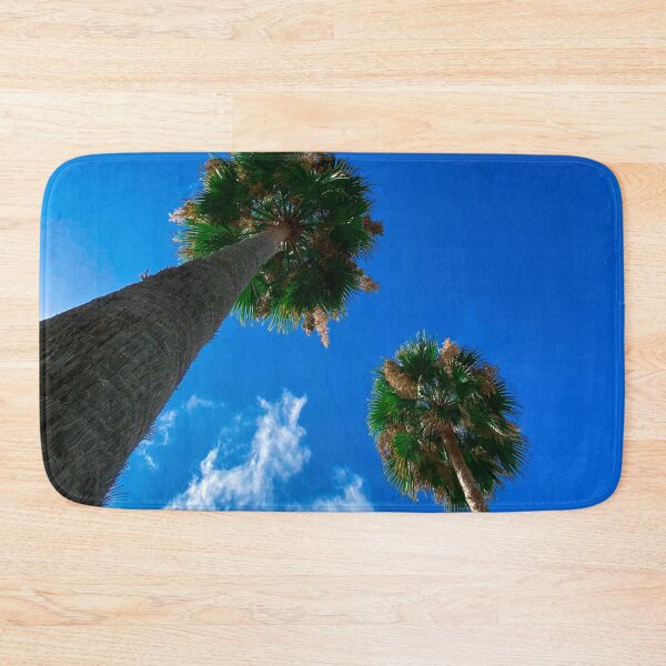 Artikelvorschau, Three palm trees under the blue sky entworfen und verkauft von Donutlovers.