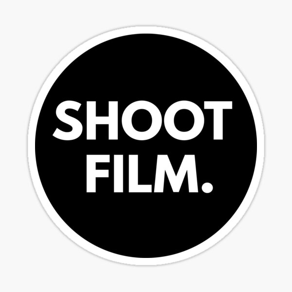Vista previa del artículo con la obra «SHOOT FILM.», diseñado y vendido por laurenthomsxn.