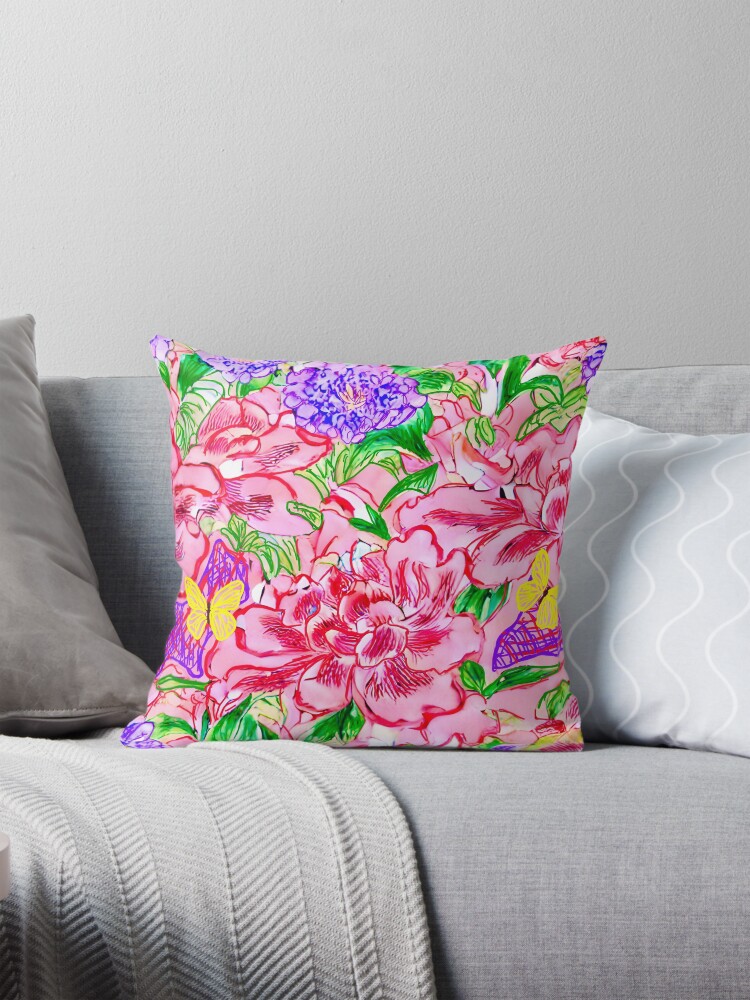 Aperçu 1 sur 4. Coussin avec l'œuvre Fleurs et papillons de chinoiserie moderne créée et vendue par SophieClimaArt.