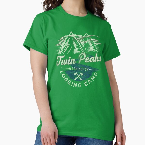 Vista previa del artículo con la obra «Twin Peaks Logging Camp Logotipo de montaña angustiado», diseñado y vendido por FifthSun.