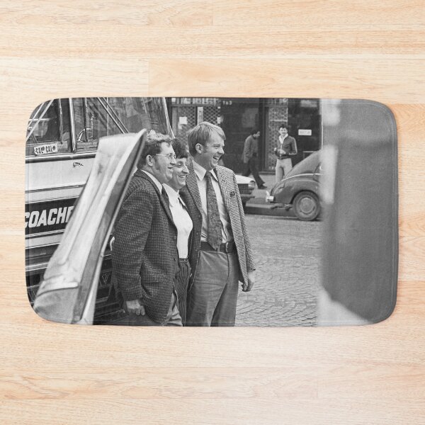Item preview, r13 / finition 2023 - Olivier Reporter Photo sur: 17 -Les Gens de Paris 1975 Okaio-Umin Créations Olavia-Olao designed and sold by o.okaïo.