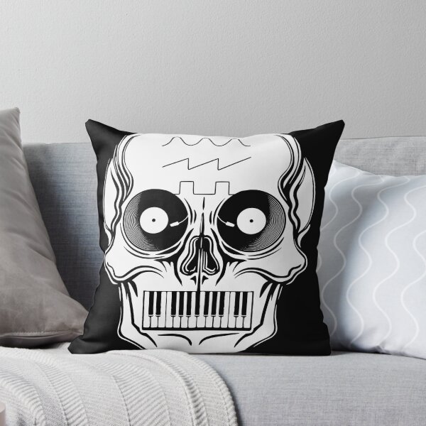 Artikel-Vorschau von Keyboard Chronicles B&W Totenkopf-Design, designt und verkauft von Creative Shed Designs.