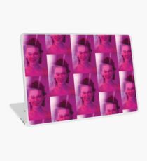 Vinilo para portátil Millie Bobby Brown Pink Photoshoot