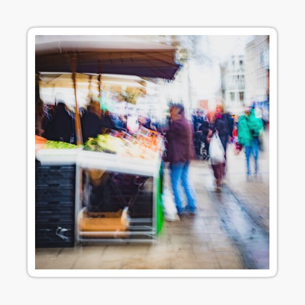 Vista previa del artículo con la obra «Comerciantes del mercado de Norwich reinventados», diseñado y vendido por Rebecca Woods.