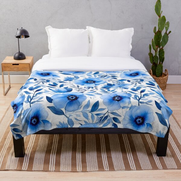 Artikelvorschau, Aquarell blaue Blumen nahtloses Muster entworfen und verkauft von PatternStudios.