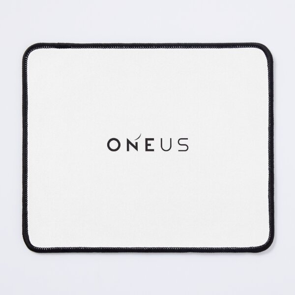 Artikelvorschau, OneUs entworfen und verkauft von ShellsKpopShop.