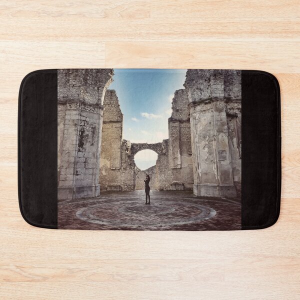 Aperçu de l'œuvre Échos spirituels : un voyage captivant à travers les ruines de l'abbaye del Goleto créée et vendue par EpicVistas.