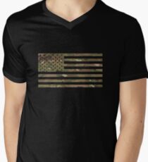 Camiseta para hombre de cuello en v Bandera de EE. UU .: camuflaje militar