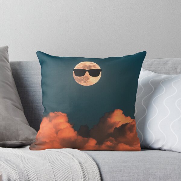 Aperçu de l'œuvre Lune fraîche créée et vendue par DreamCollagee.
