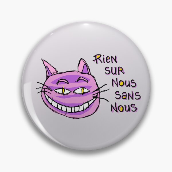 Artikelvorschau, Grinsekatze – nichts über uns ohne uns – grauer Hintergrund – groß entworfen und verkauft von MentaLee.