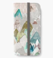 Call of the Mountains (in misty) iPhone Wallet/Case/Skin