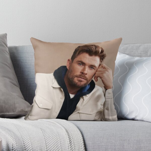 https://ih1.redbubble.net/image.5047052639.1101/throwpillow,small,600x-bg,f8f8f8-c,0,120,600,600.jpg