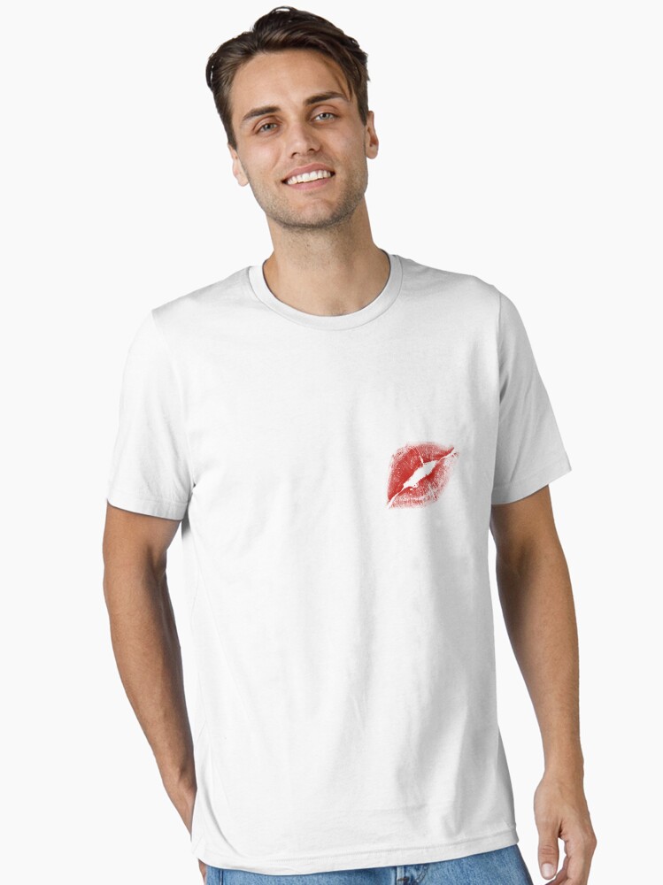 kiss mark with lipstick