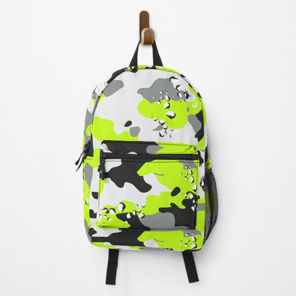 Artikel-Vorschau von Sicherheit NEON Grün Woodland Arctic Style Grüne Camo Textur - Wiederholende gekachelte Sicherheit Grün Camouflage Digital Digitalpapier, designt und verkauft von ChattanoogaTee.