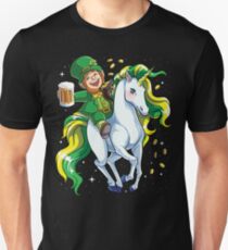 Leprechaun Riding Unicorn T shirt Lepricorn St Patricks Day Unisex T-Shirt