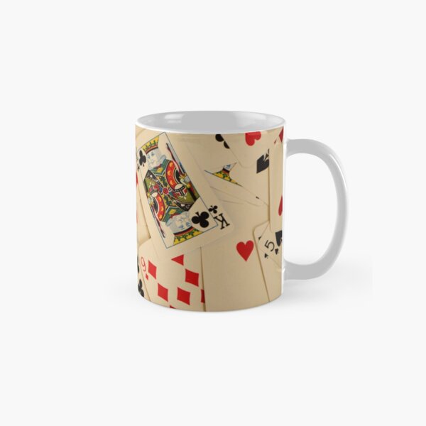 Artikel-Vorschau von Verstreute Packung Spielkarten Hearts Clubs Diamonds Spades Pattern, designt und verkauft von HotHibiscus.