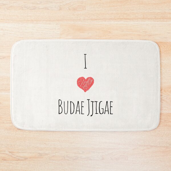 Item preview, Me encanta Budae-Jjigae, estofado militar, estofado coreano, comida coreana, saborea los sabores: delicias de comida coreana designed and sold by iCherryRed.