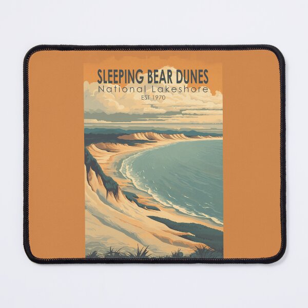 Artikelvorschau, Sleeping Bear Dunes National Lakeshore Reisekunst Vintage entworfen und verkauft von KrisSidDesigns.