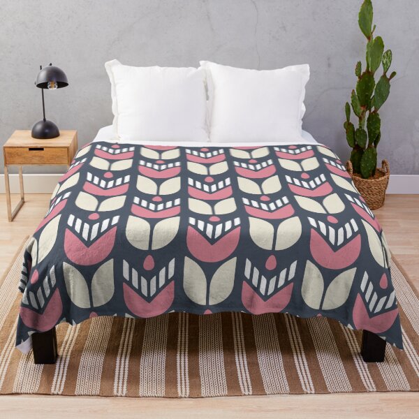 Artikelvorschau, KF 0032 B - Retro Vintage Tulip Flowers Minimalist 70s Modern Geometric Floral Pattern entworfen und verkauft von KhakiFinch.