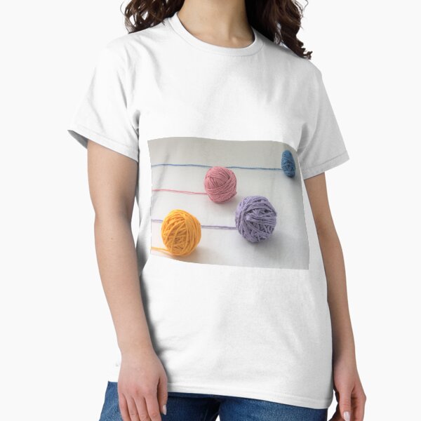 THE 100 YARN DASH Classic T-Shirt