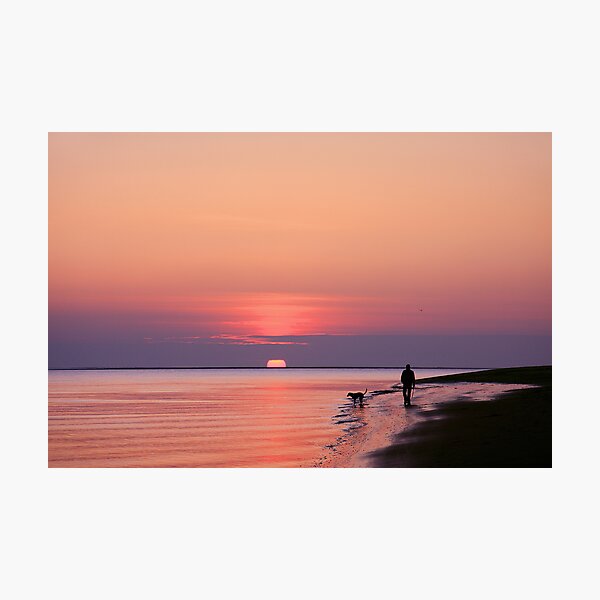 Aperçu de l'œuvre  Pays de Galles au Royaume-Uni.


! http: //images-3.redbubble.net/img/art/framecolor: noir / framestyle: flat30 / mattecolor: off% 20white / produit: framed-print / taille: large / view: preview / 2429321-2-one -man-and-his-dog.jpg! créée et vendue par Jon Baxter.