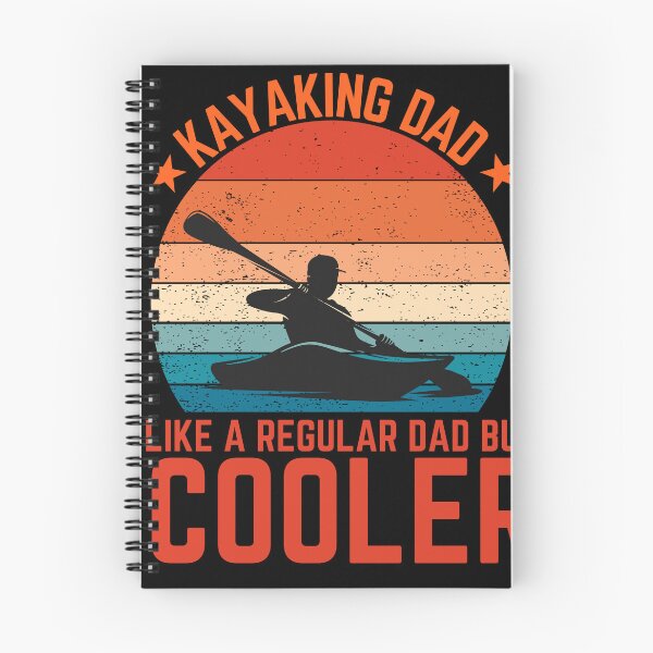Artikelvorschau, Für Kajak-Liebhaber – Kajak-Vater wie ein normaler Vater, aber cooler, lustiges Geschenk für Kajak-Liebhaber entworfen und verkauft von Quicker-Shop.