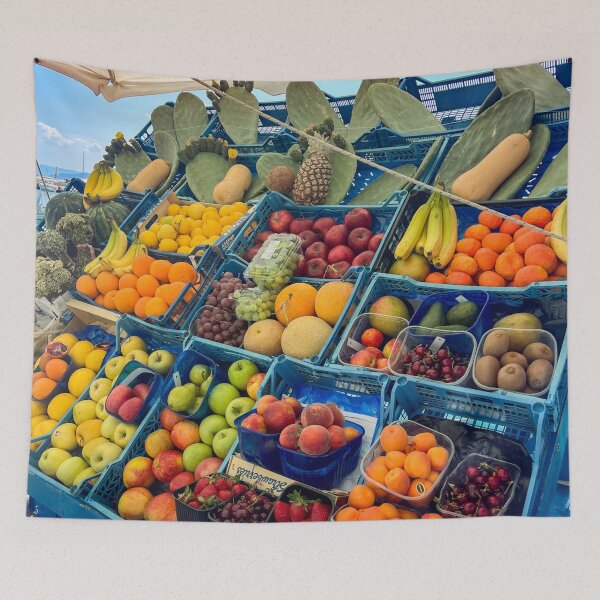 Aperçu de l'œuvre Stand de fruits à Egine, Grèce créée et vendue par snagged-fiber.