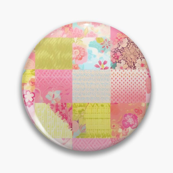 Aperçu de l'œuvre Sunset Quilt: Yellow and Pink Patchwork Design créée et vendue par Cosmic-Canvases.