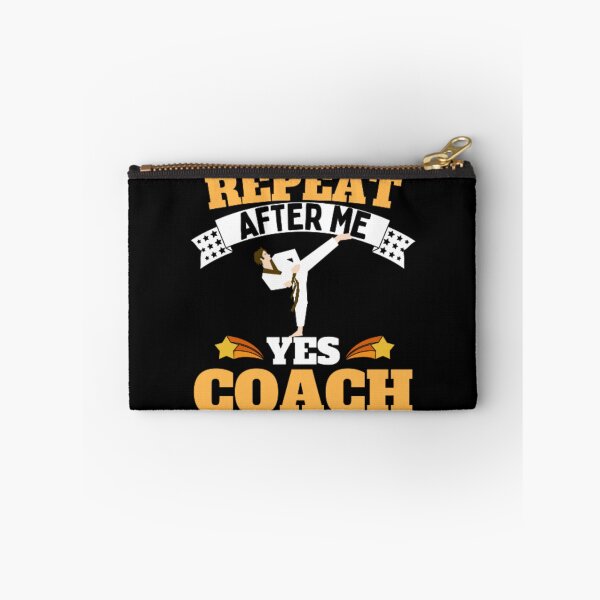 Artikelvorschau, Wiederholen Sie After Me Yes Coach Karate – Gelb Schwarz – Lustige Sportarten entworfen und verkauft von GymWearDepot.