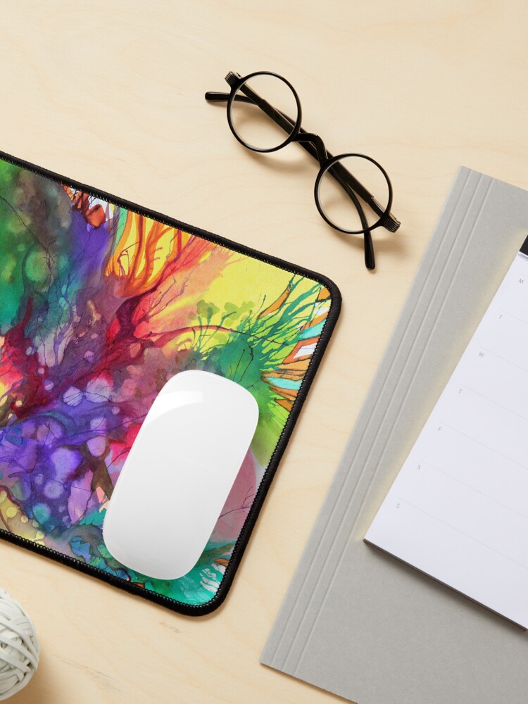 Aperçu 3 sur 5. Tapis de souris avec l'œuvre Eclosion 28 créée et vendue par ElioraBousquet.