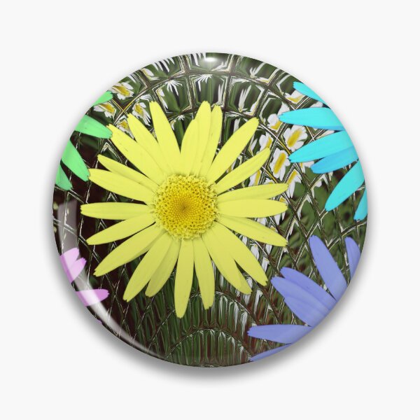 Artikelvorschau, Farbige Gänseblümchen gegen Mosaikglas entworfen und verkauft von BostonArcImage.