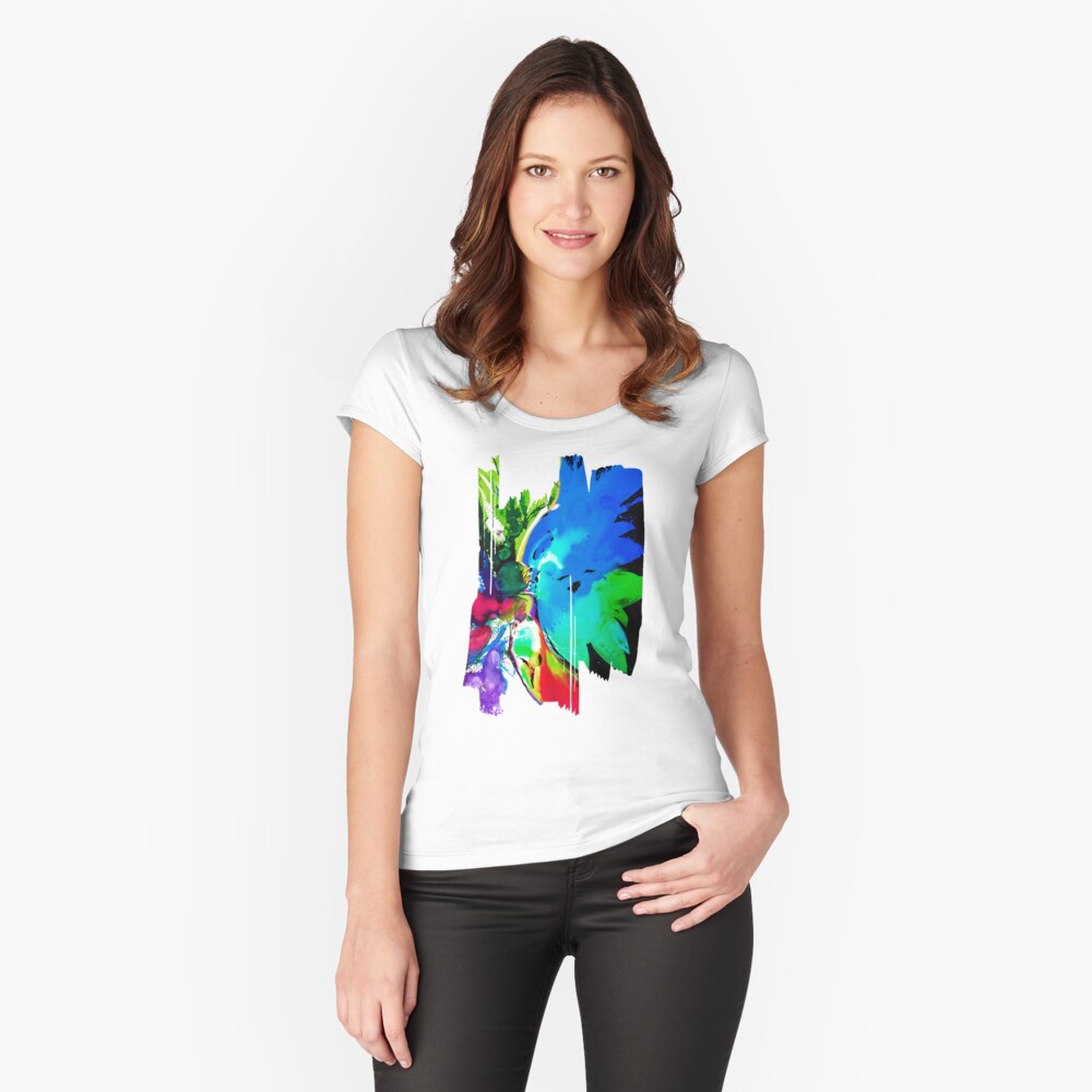 Aperçu de l'œuvre T-shirt échancré créée et vendue par ElioraBousquet.