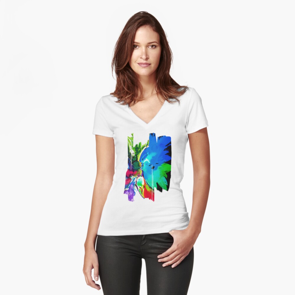 Aperçu de l'œuvre T-shirt moulant col V créée et vendue par ElioraBousquet.