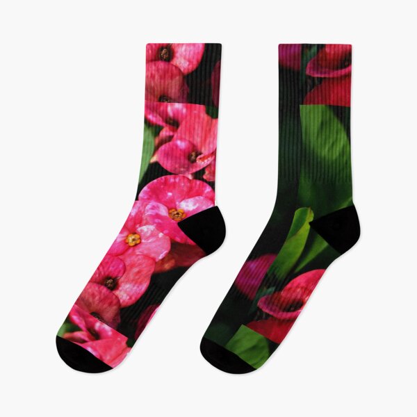Artikelvorschau, Flowering plant and bunch of beautiful Pink flower entworfen und verkauft von Rav33822.