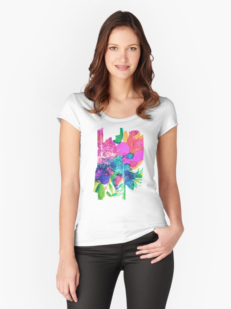 Aperçu 1 sur 3. T-shirt échancré avec l'œuvre Eclosion 152 créée et vendue par ElioraBousquet.