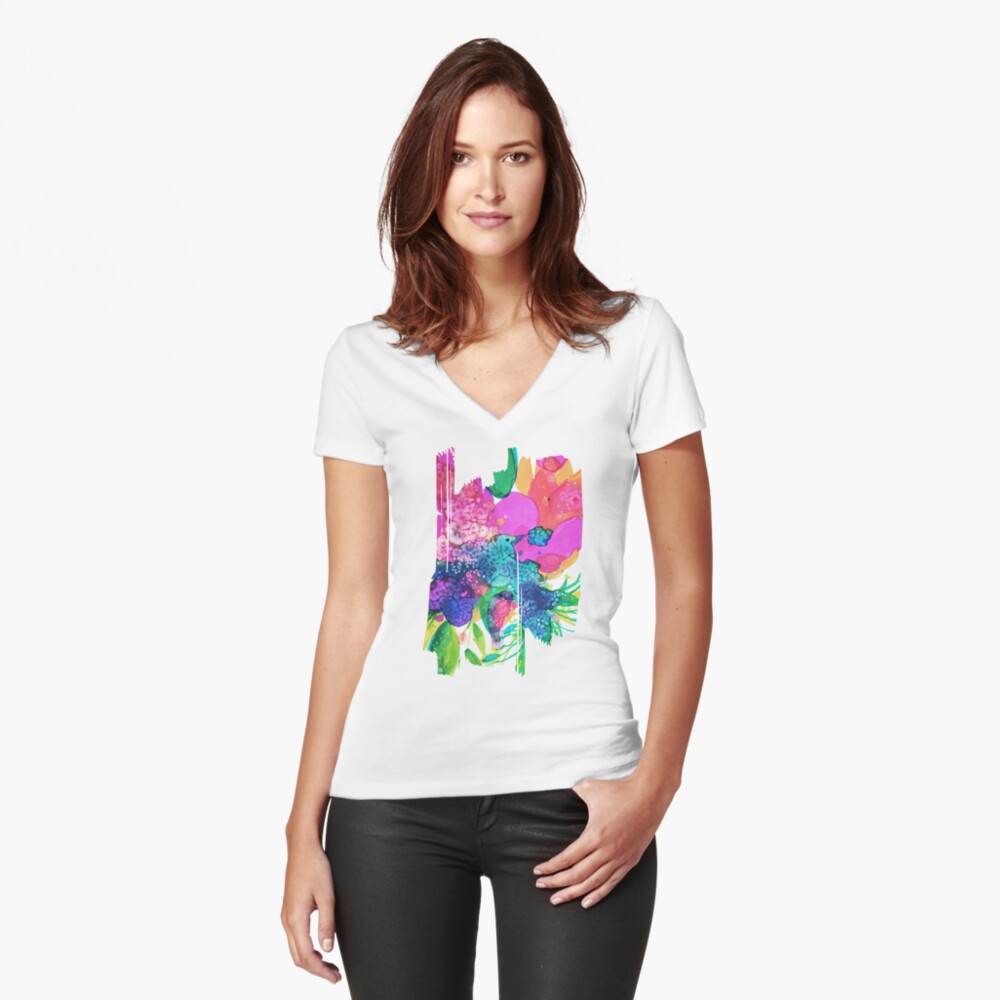 Aperçu de l'œuvre T-shirt moulant col V créée et vendue par ElioraBousquet.