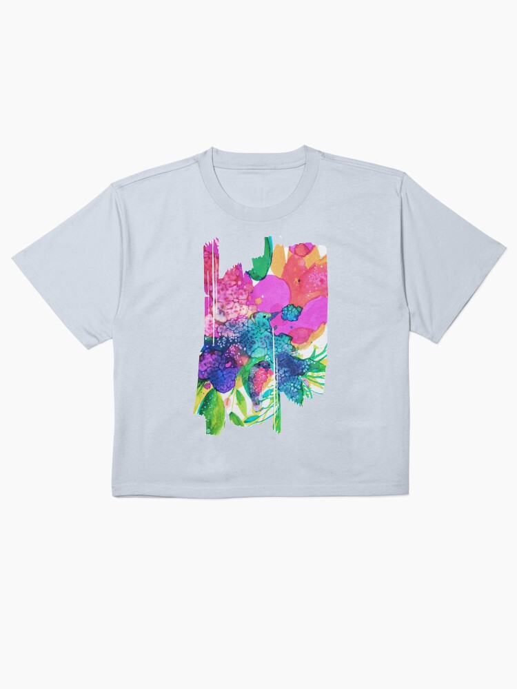 Aperçu 2 sur 4. T-shirt boxy avec l'œuvre Eclosion 152 créée et vendue par ElioraBousquet.